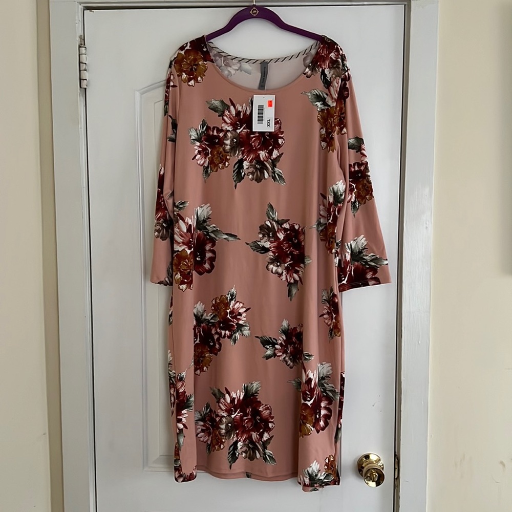 Honeyme Curvy XXL Pink floral, knee length, 3/4 sleeve dress